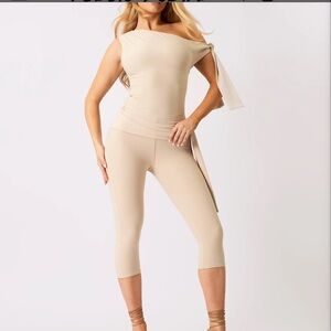 Public Desire capri set